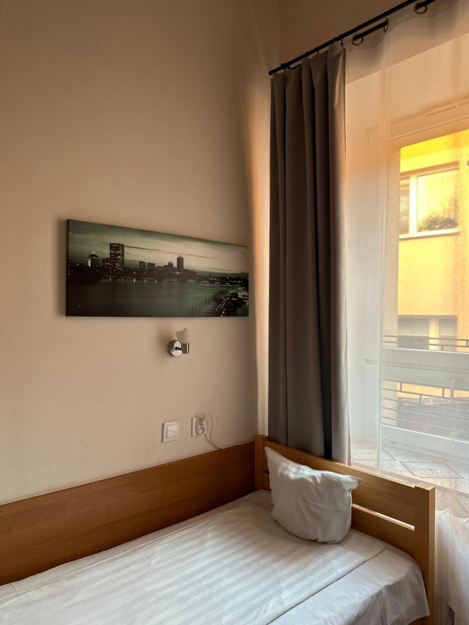 Hotel Haga ブィドゴシュチュ エクステリア 写真